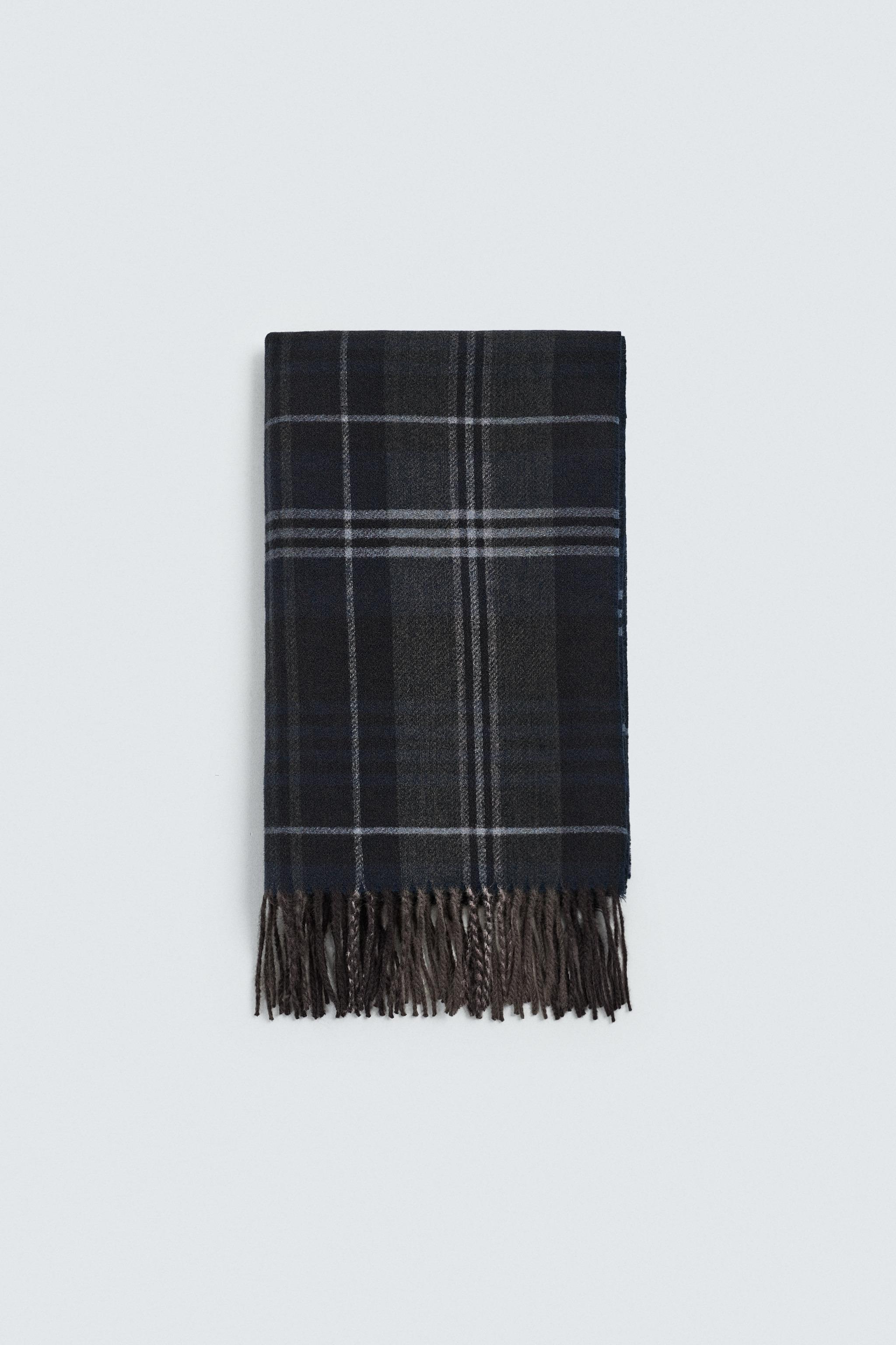 PLAID FRINGED SCARF